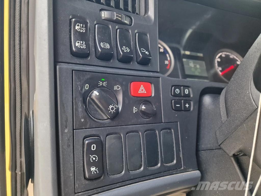 Scania R440 Highline 4x2 - Low deck - Lifting 5th wheel - Traktorske jedinice