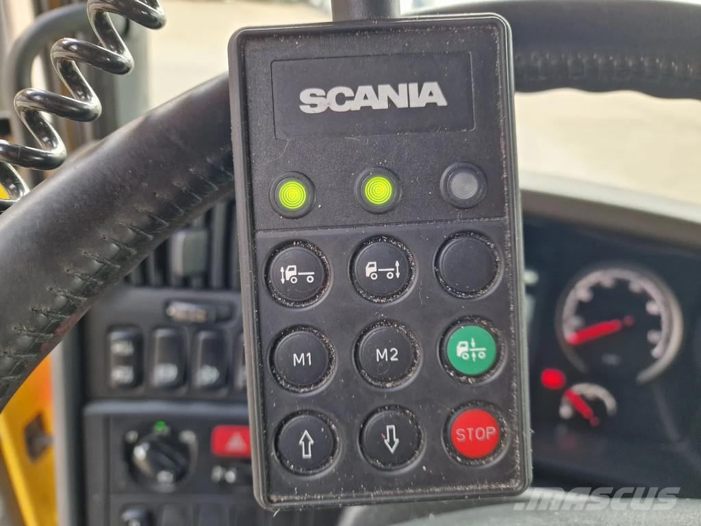 Scania R440 Highline 4x2 - Low deck - Lifting 5th wheel - Traktorske jedinice