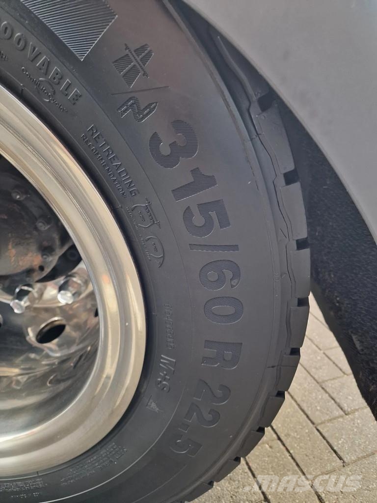 Scania R440 Highline 4x2 - Low deck - Lifting 5th wheel - Traktorske jedinice