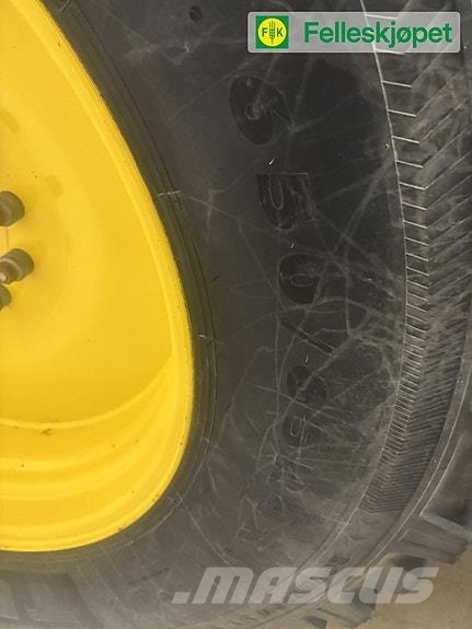  540/65R30 og 650/65R42 Traktory