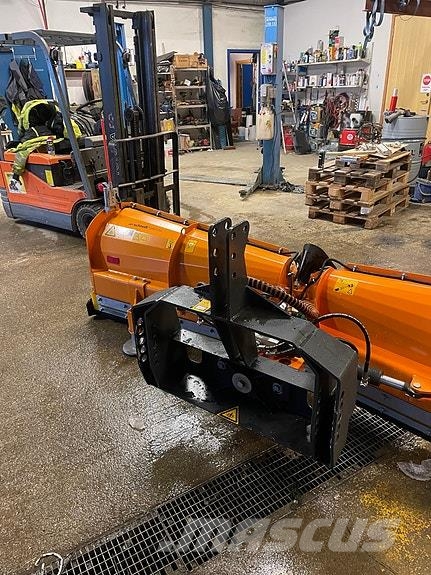 Aebi Schmidt Tellefsdal NPL 30 حراثات ونصول الجليد
