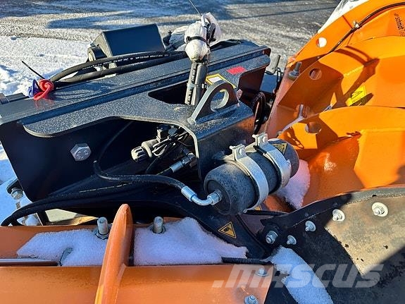 Aebi Schmidt V90 V-plog حراثات ونصول الجليد