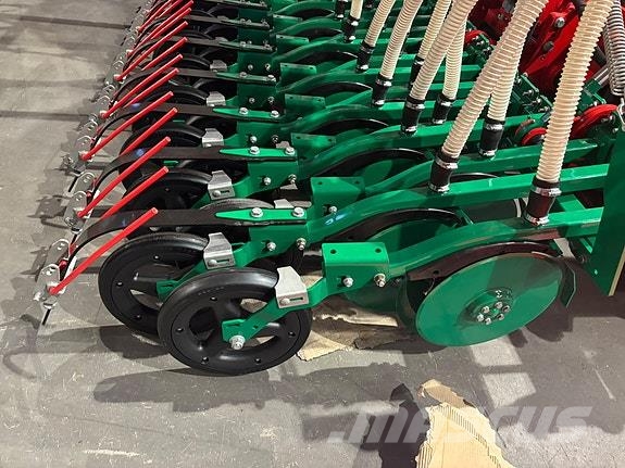 Agro-Masz Aquila Drive Mestverspreider