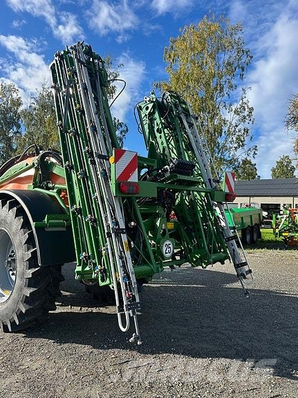 Amazone UX3200 Super Kendinden tahrikli pülverizatörler