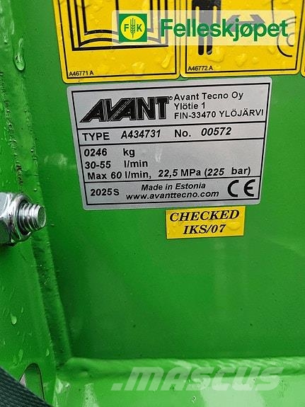 Avant 1150 ماكينات الطرق والجليد الأخرى