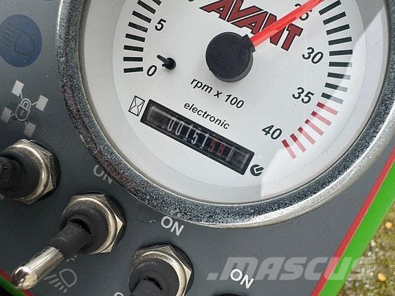 Avant 520 箱式拖车