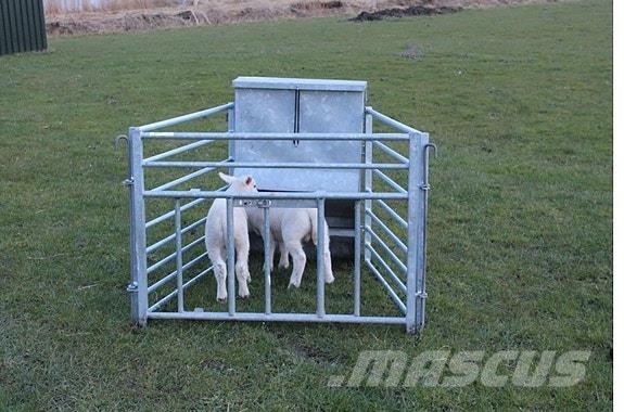 Bingesett med fôringsautomat - sau Оборудование для животноводческих ферм