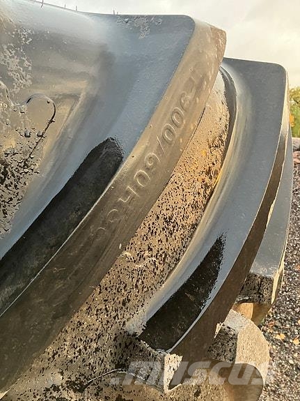 BKT IF 900/60R38 CFO タイヤ、ホイル、リム