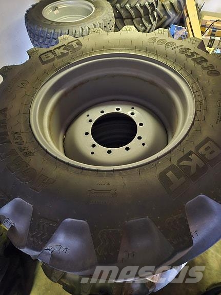 BKT RT 657 - 710/70R42 & 600/65R30 - 7250 TTV Diger kar ve yol makinalari