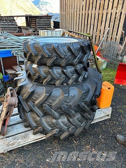 BKT traktorhjul AGRIMAX RT Pneus, rodas e aros