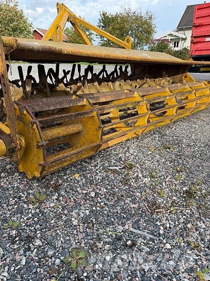 Bomford Dynadrive 2,6 ماكينات وملحقات زراعة أخرى