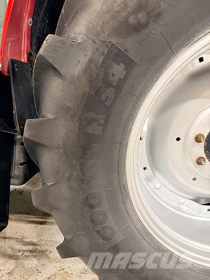 Case IH 115U Pro الجرارات