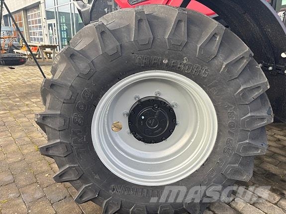 Case IH Farmall 120M Traktorer