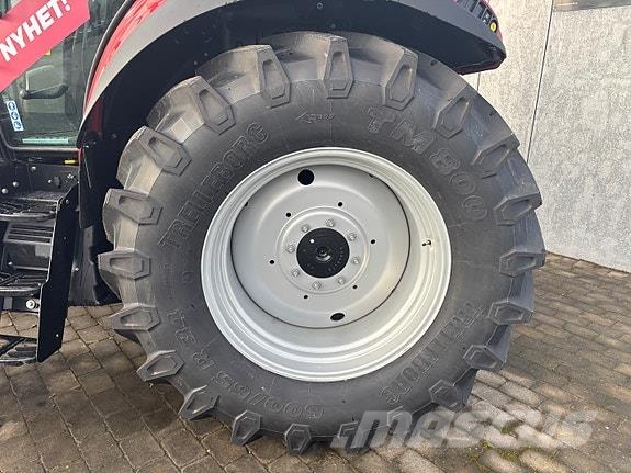 Case IH Farmall 120M Traktorer