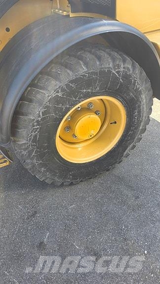 CAT 908M 730 timer Építőipar - Egyebek