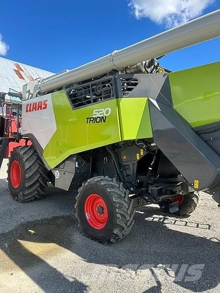 CLAAS 520 TRION Θεριζοαλωνιστικές μηχανές