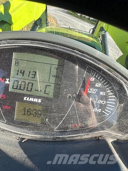 CLAAS ARION 440 Traktori
