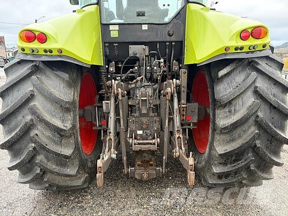 CLAAS Arion 630C الجرارات