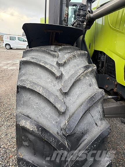 CLAAS Arion 630C الجرارات