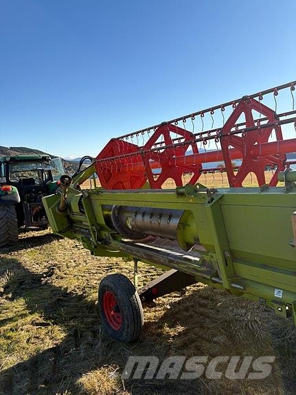 CLAAS Avero 240 Combine harvesters