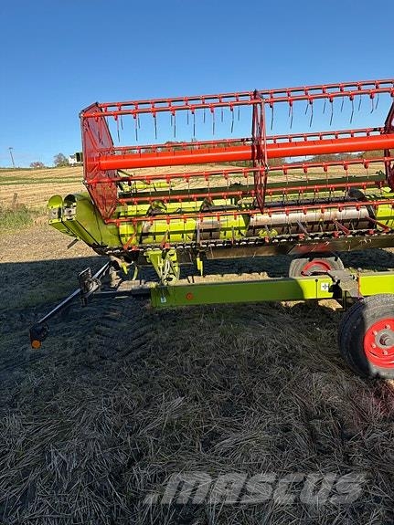 CLAAS Avero 240 Combine harvesters