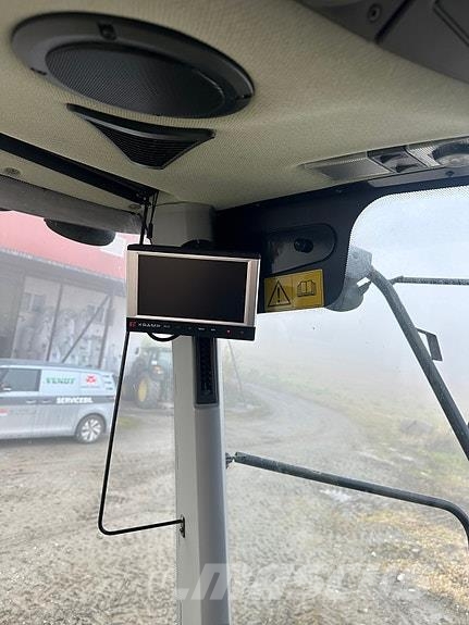 CLAAS Avero 240 Combine harvesters