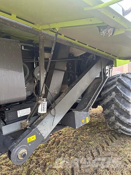 CLAAS Avero 240 Kjøp nå, få utsettelse på levering og be Combine harvesters
