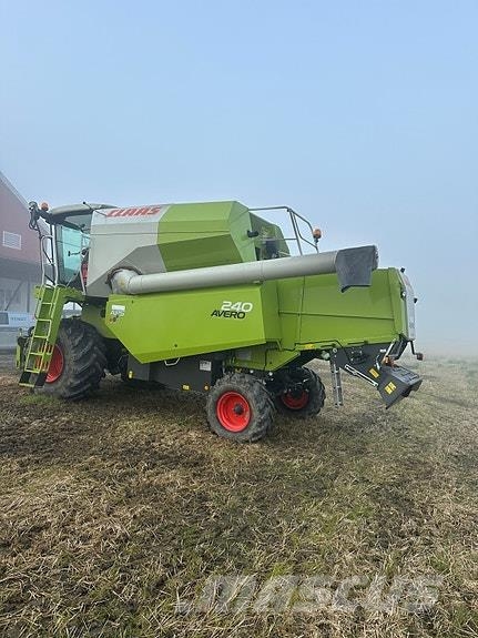 CLAAS Avero 240 Kjøp nå, få utsettelse på levering og be Combine harvesters