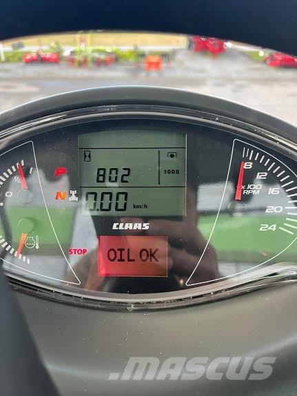 CLAAS Axion 830 Traktorok