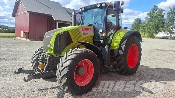 CLAAS Axion 850 Traktorer