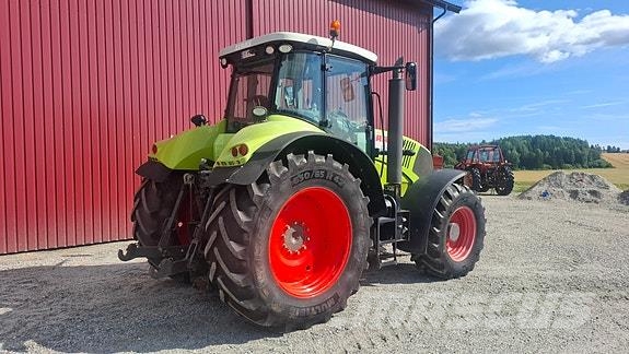 CLAAS Axion 850 Traktorer