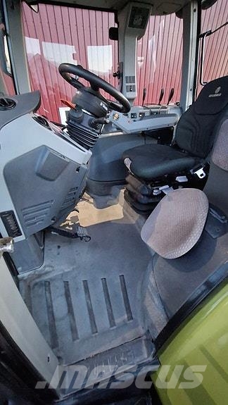 CLAAS Axion 850 Traktorer