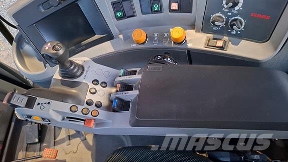 CLAAS Axion 850 Traktorer