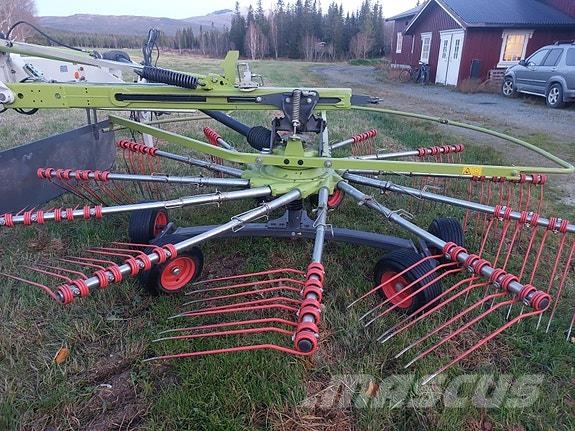 CLAAS Liner 2800 堆草機