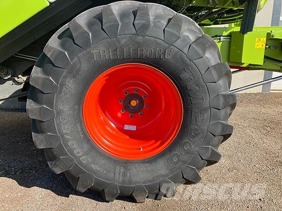 CLAAS Tucano 430 Θεριζοαλωνιστικές μηχανές