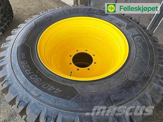 Cross grip 440/80 28 gul Tractors
