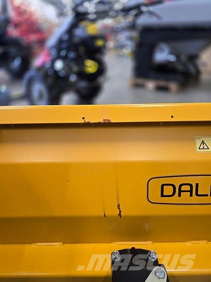 Dalen 1720 その他道路と除雪の機械