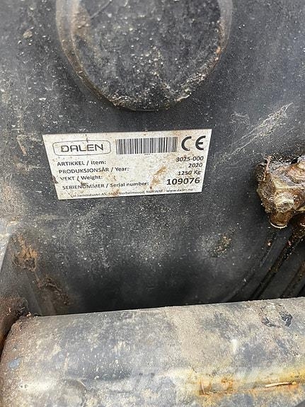 Dalen 3025 Snežne deske in plugi