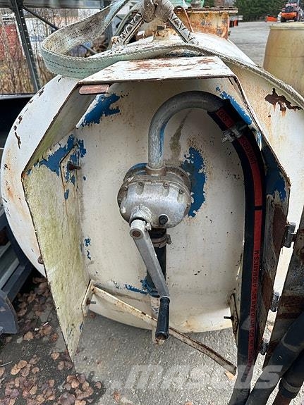  Dieseltanker 1000 og 2000 liter 农业机械-其他