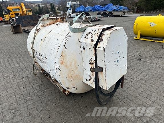  Dieseltanker 1000 og 2000 liter 农业机械-其他