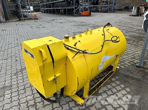  Dieseltanker 1000 og 2000 liter 农业机械-其他