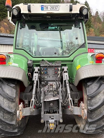 Fendt 211 Traktorer
