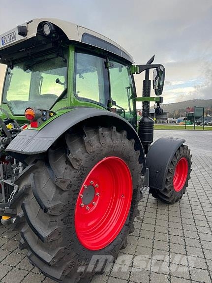 Fendt 211 S Vario Traktorer