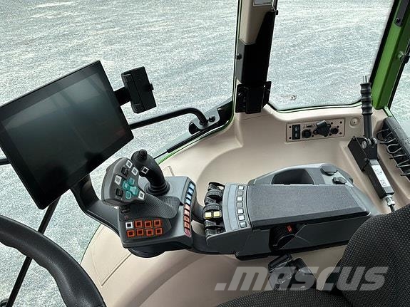 Fendt 211 Vario Gen 3 Profi + Трактори