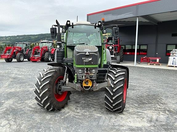 Fendt 211 Vario Gen 3 Profi + Трактори