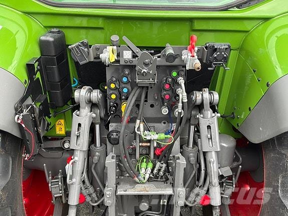 Fendt 211 Vario Gen 3 Profi + Трактори