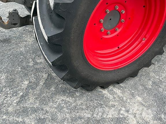 Fendt 211 Vario Gen 3 Profi + Трактори