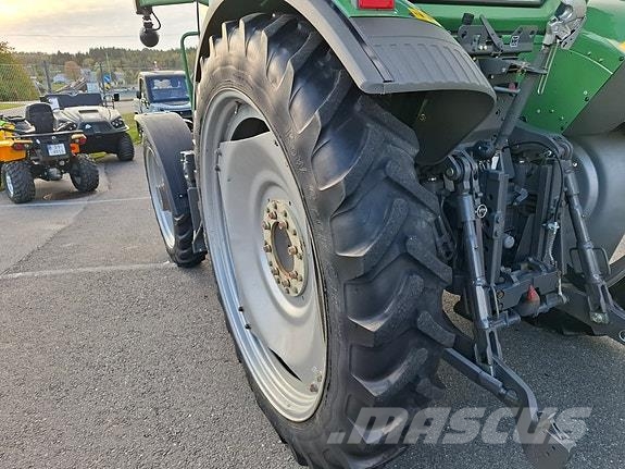 Fendt 211 Vario Radtraktor - Usedvanlig pen! Traktorji