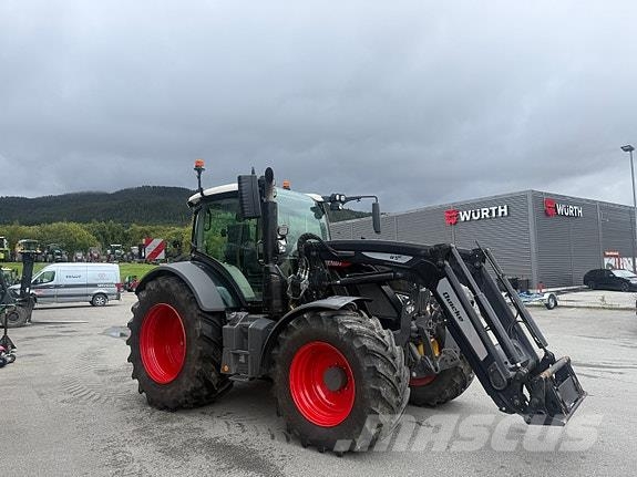 Fendt 516 Traktorer
