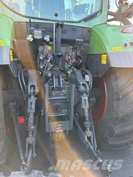Fendt 516 Traktorer